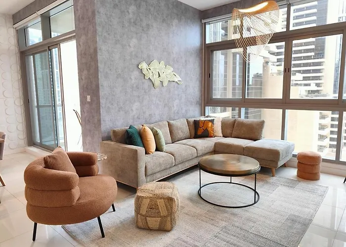 Marina Bliss Luxe Stay With Waterfront And Palm Views