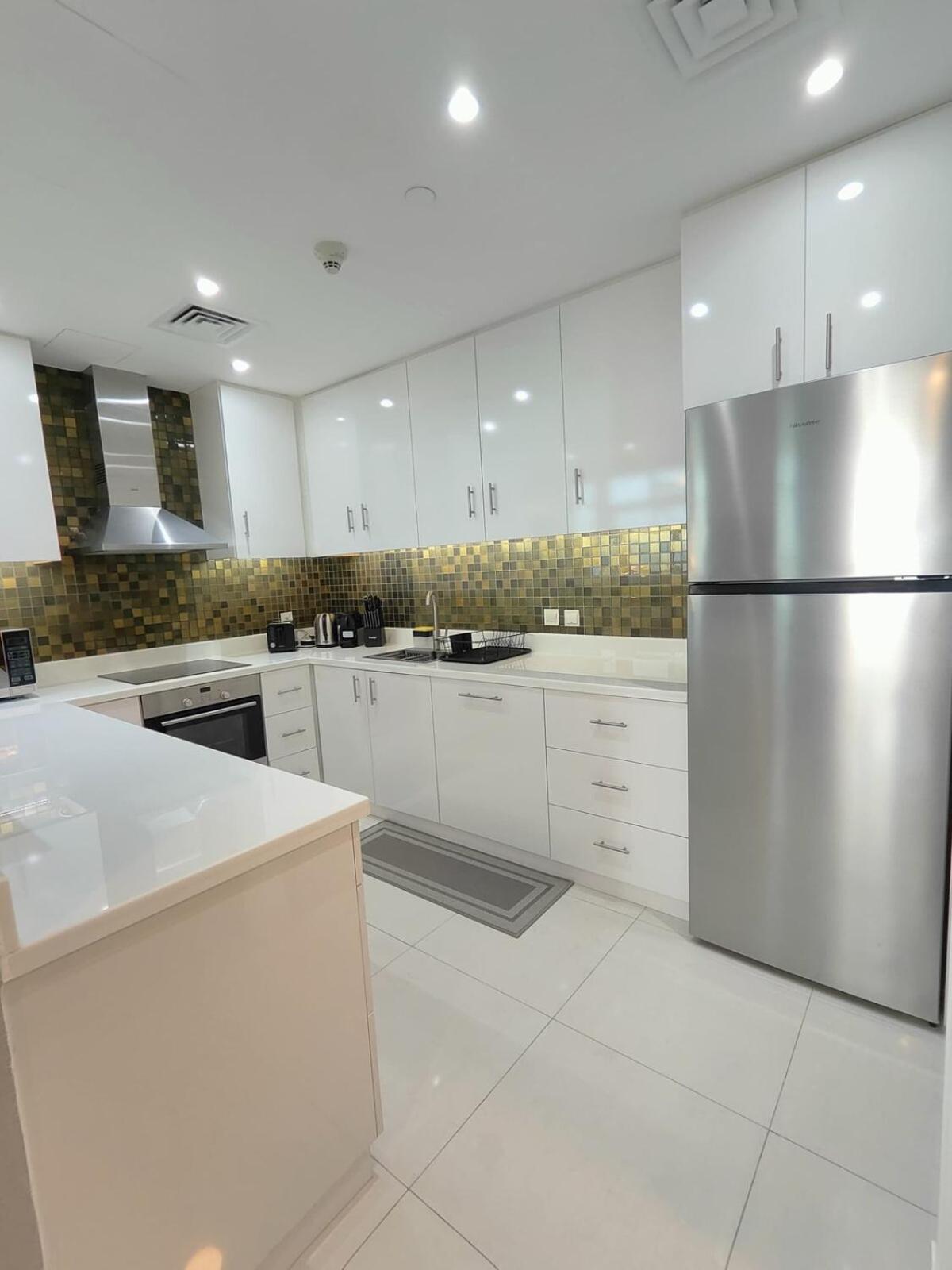 Apartment Marina Bliss Luxe With Waterfront And Palm Views *