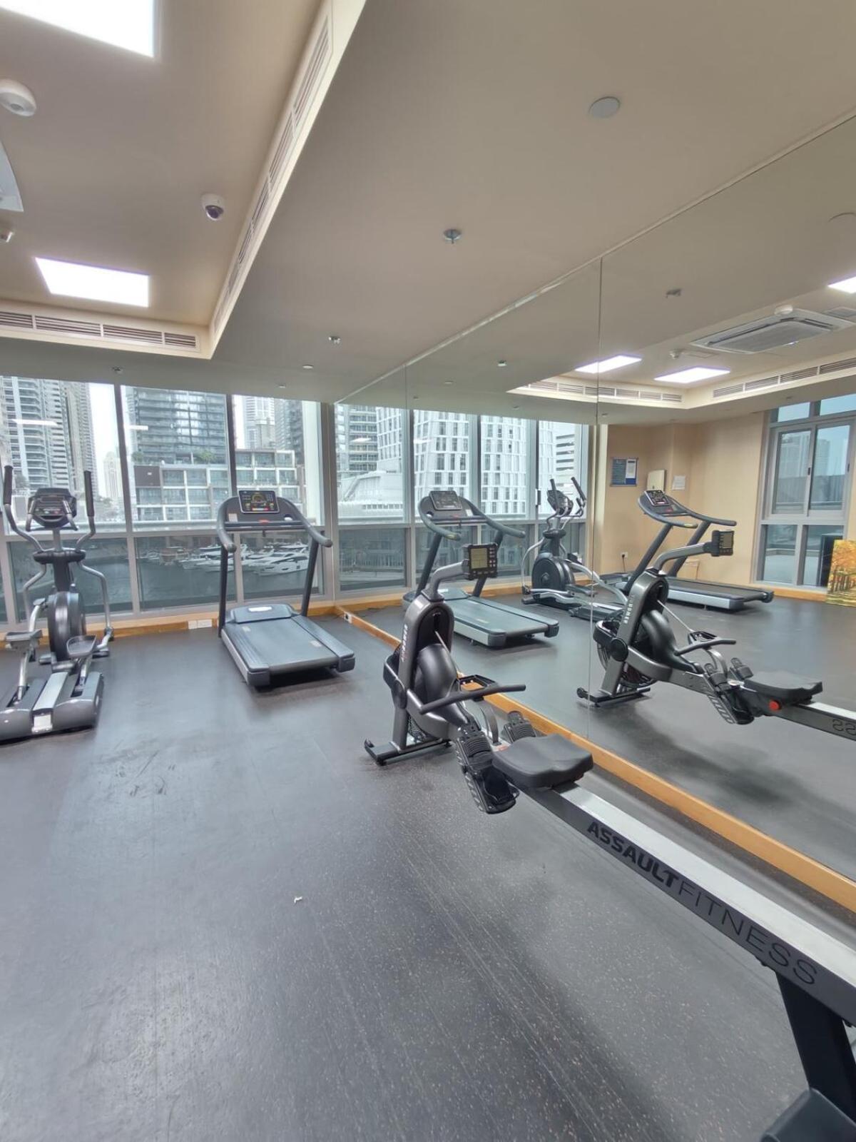 Marina Bliss Luxe With Waterfront And Palm Views Apartment